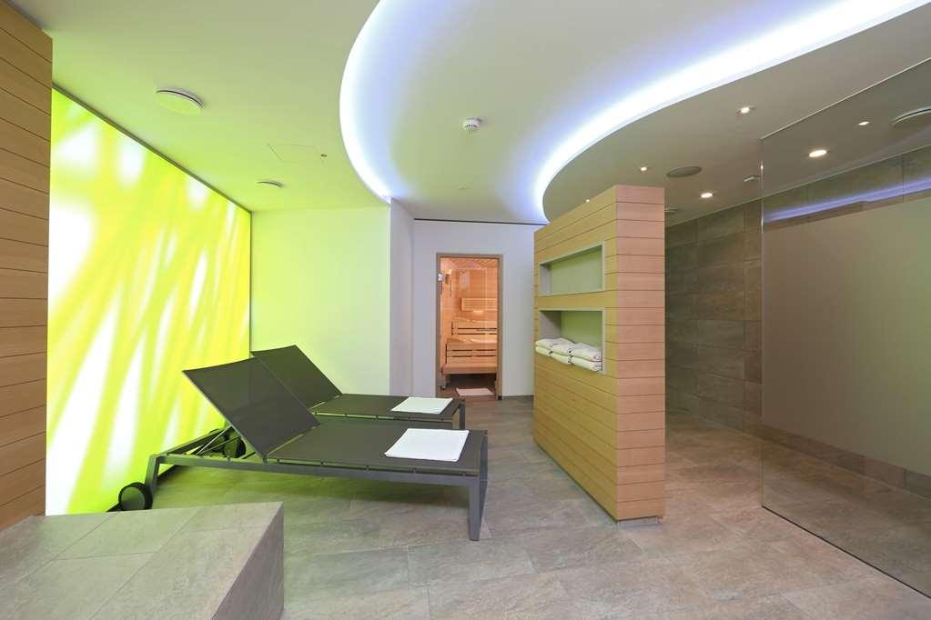 Hotel Goldenes Rad Ульм Зручності фото