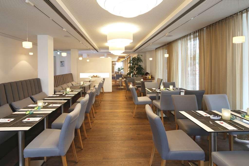 Hotel Goldenes Rad Ульм Екстер'єр фото