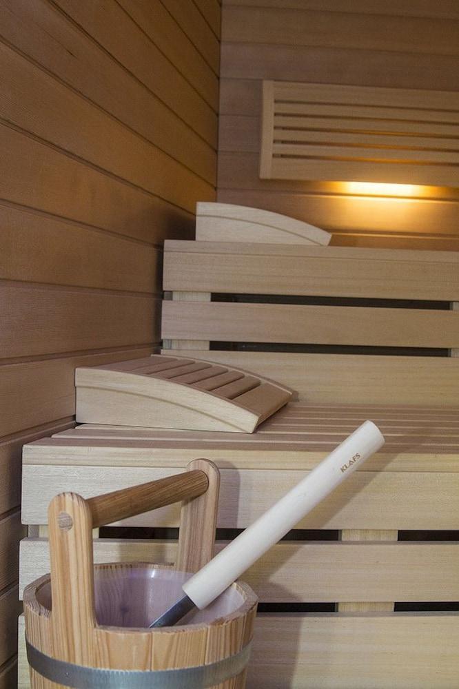 Hotel Goldenes Rad Ульм Екстер'єр фото